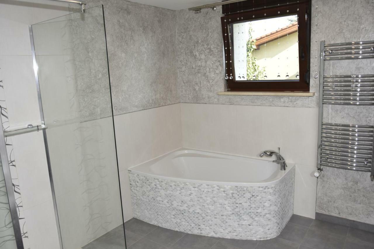 Apartament Bardzo Popularny Boleslawiec  Exterior photo